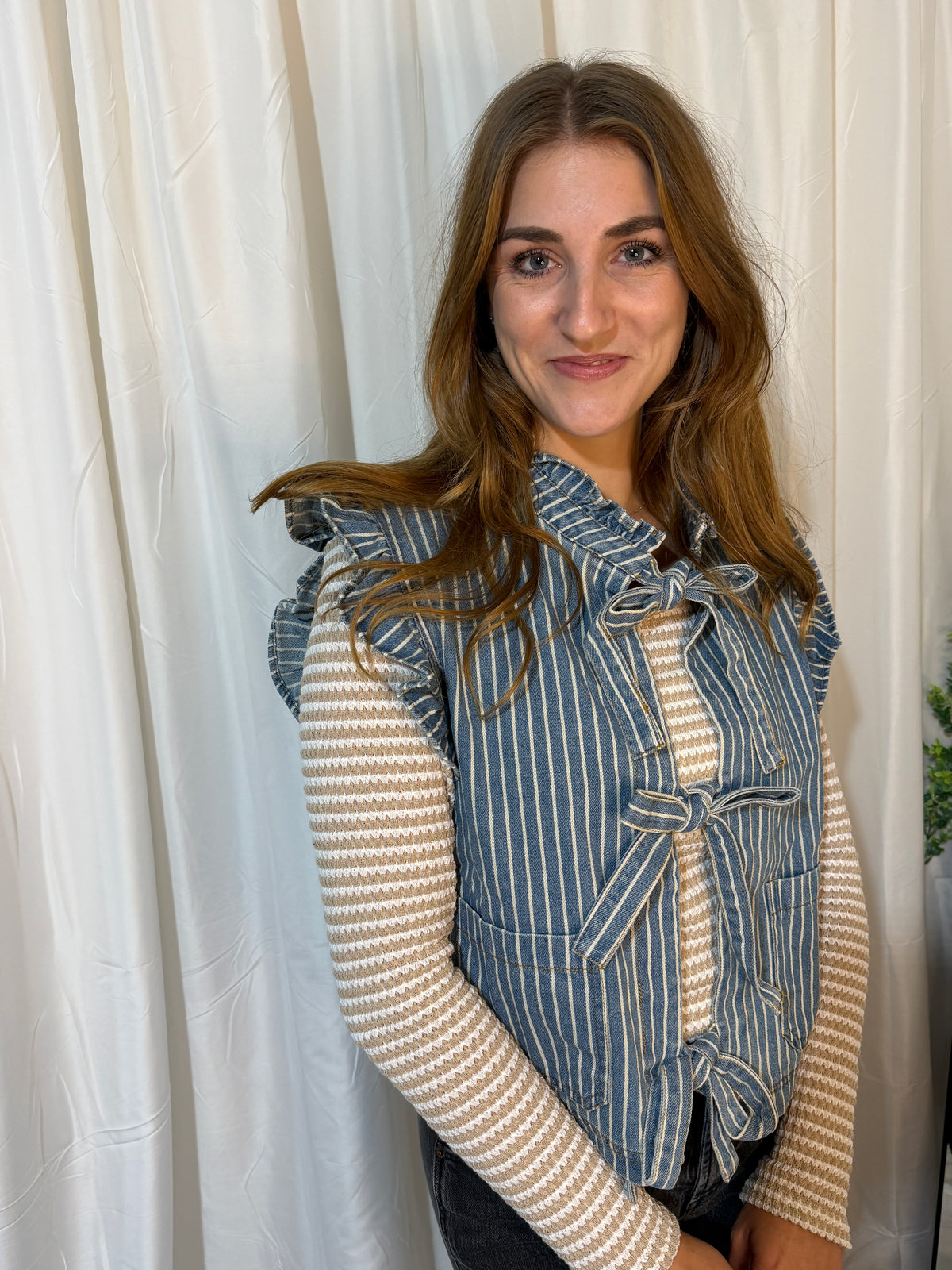 Striped Ruffle Sleeve Tie Front Chambray Vest: Washed Denim